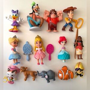 DISNEY VARIOUS FIGURES BUNDLE 13pc. SET